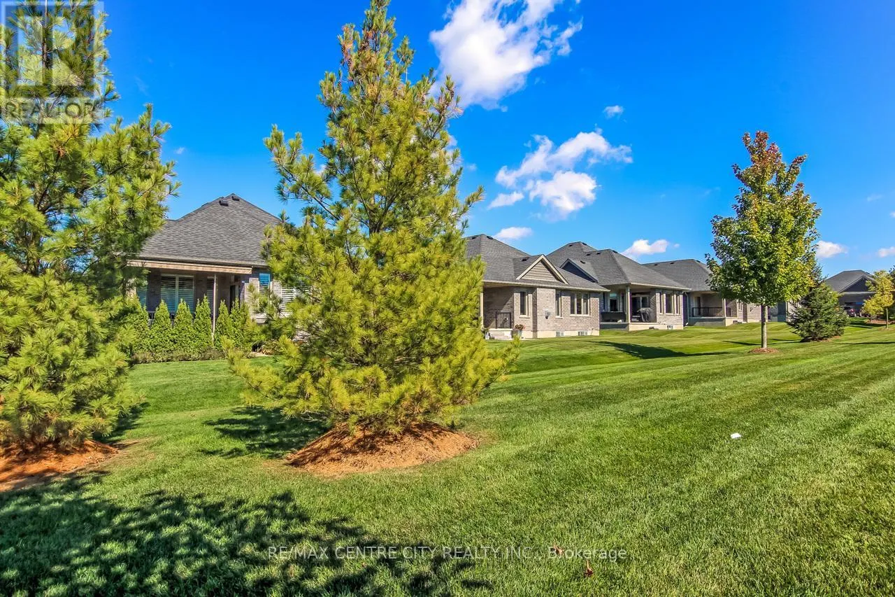 8 - 234 PEACH TREE BOULEVARD, #8