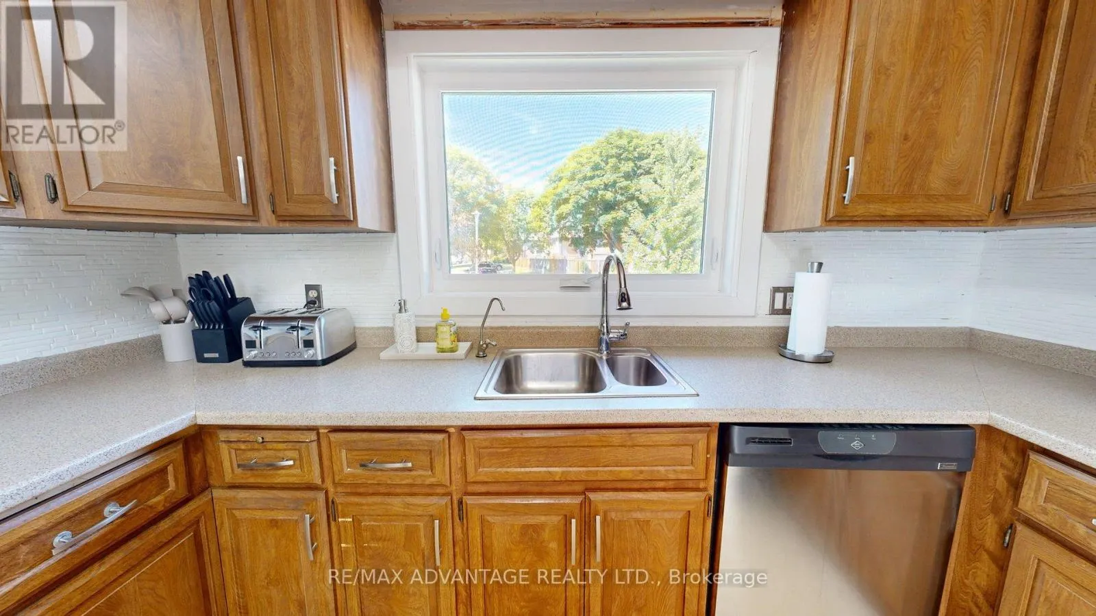 144 ANTRIM CRESCENT