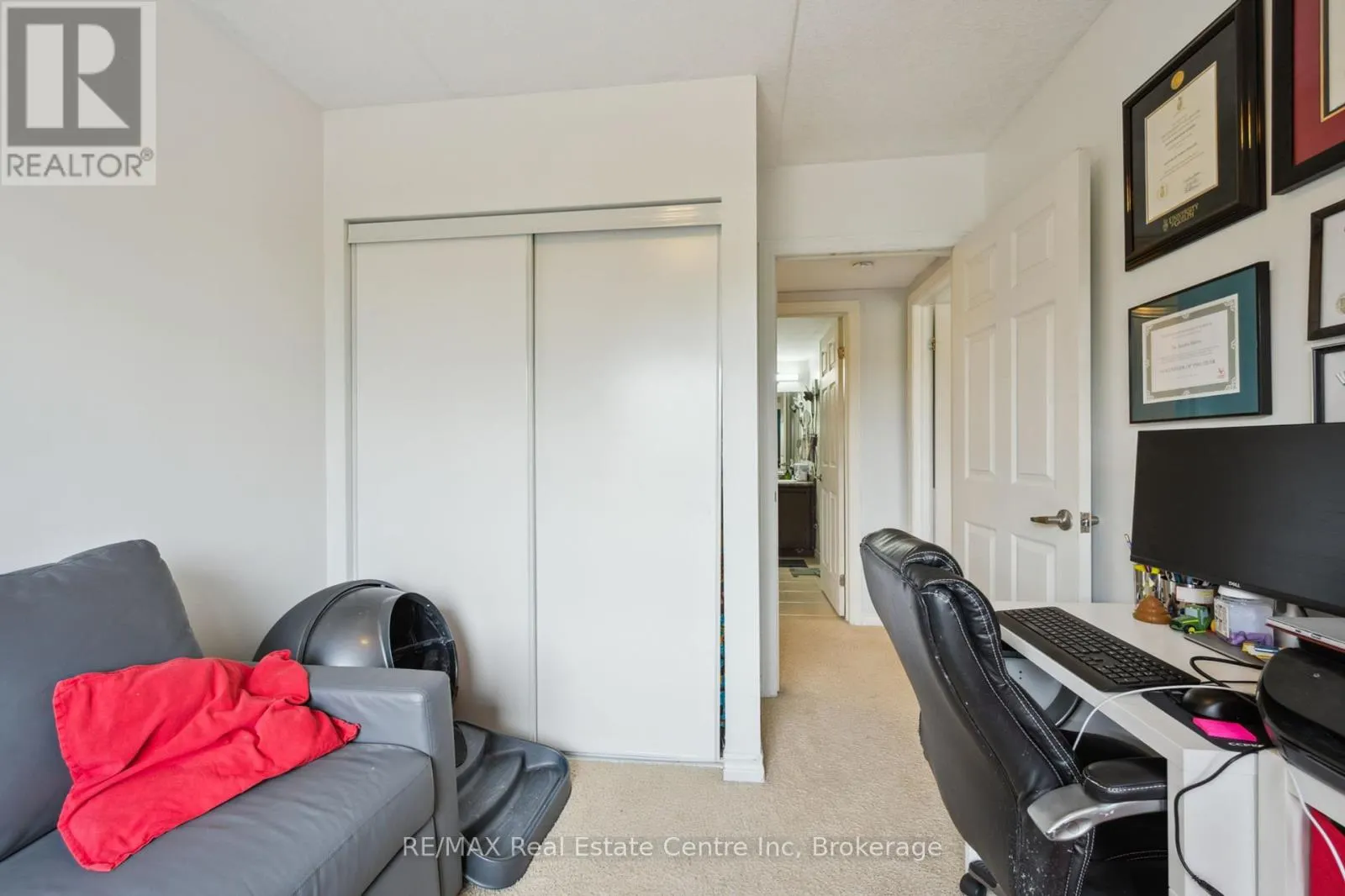 303 - 19 WATERFORD DRIVE, #303
