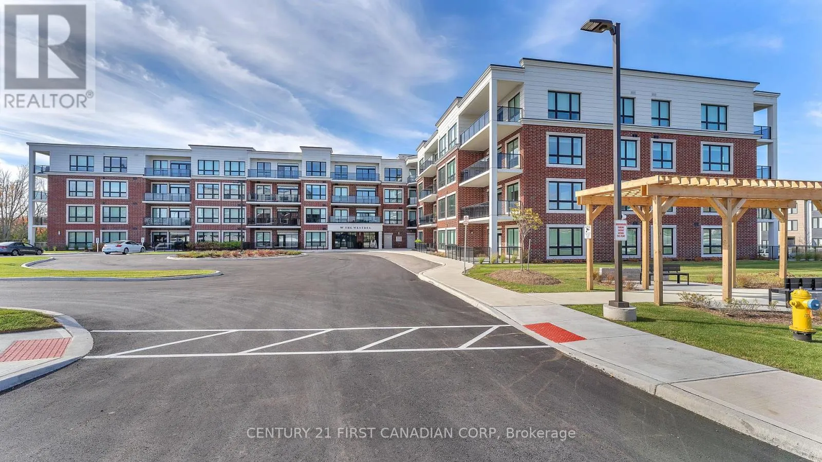 402 - 1975 FOUNTAIN GRASS DRIVE, #402