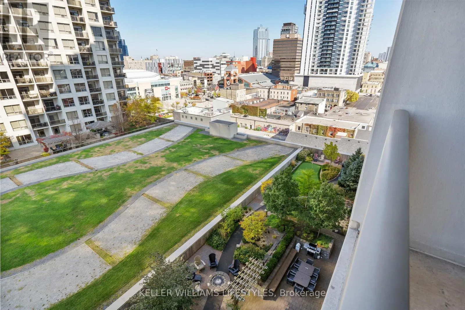 1210 - 330 RIDOUT STREET N, #1210