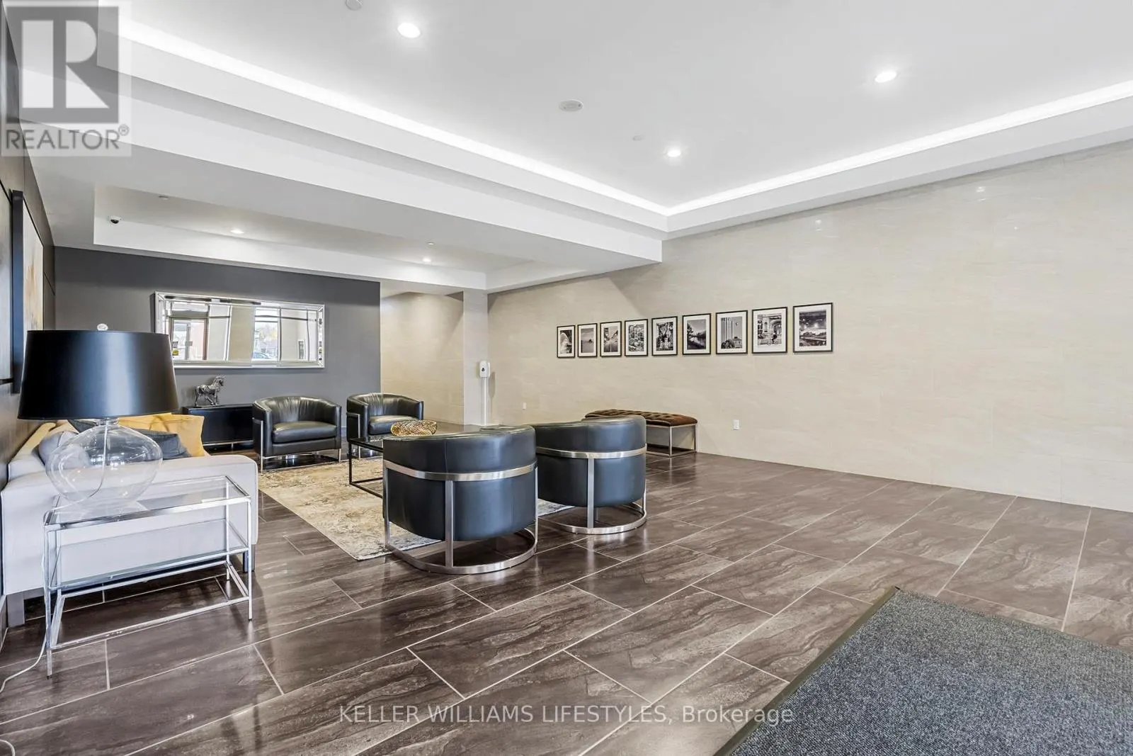 1210 - 330 RIDOUT STREET N, #1210