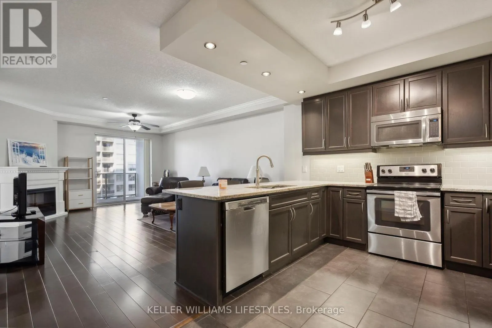 1210 - 330 RIDOUT STREET N, #1210