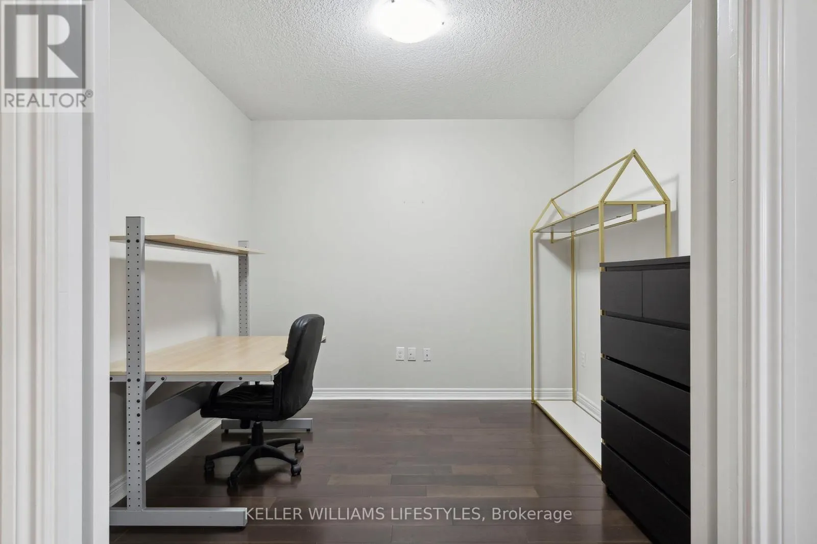 1210 - 330 RIDOUT STREET N, #1210