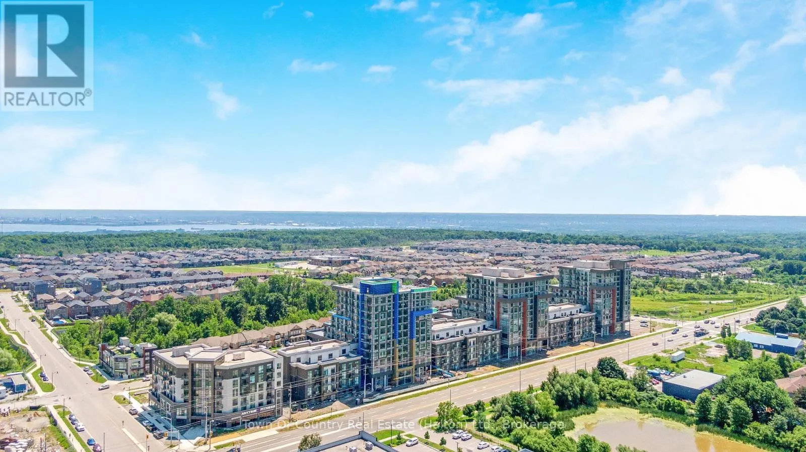 330 - 450 DUNDAS STREET E, #330