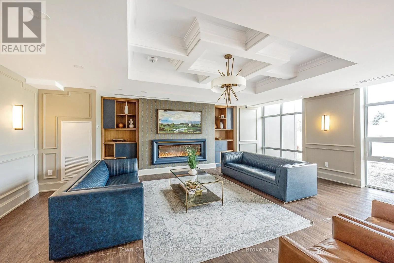 330 - 450 DUNDAS STREET E, #330