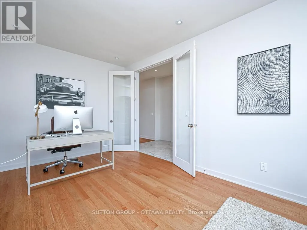 732 WOOLER PLACE