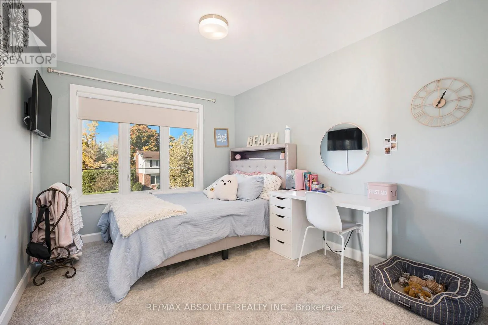 16B COCKBURN STREET