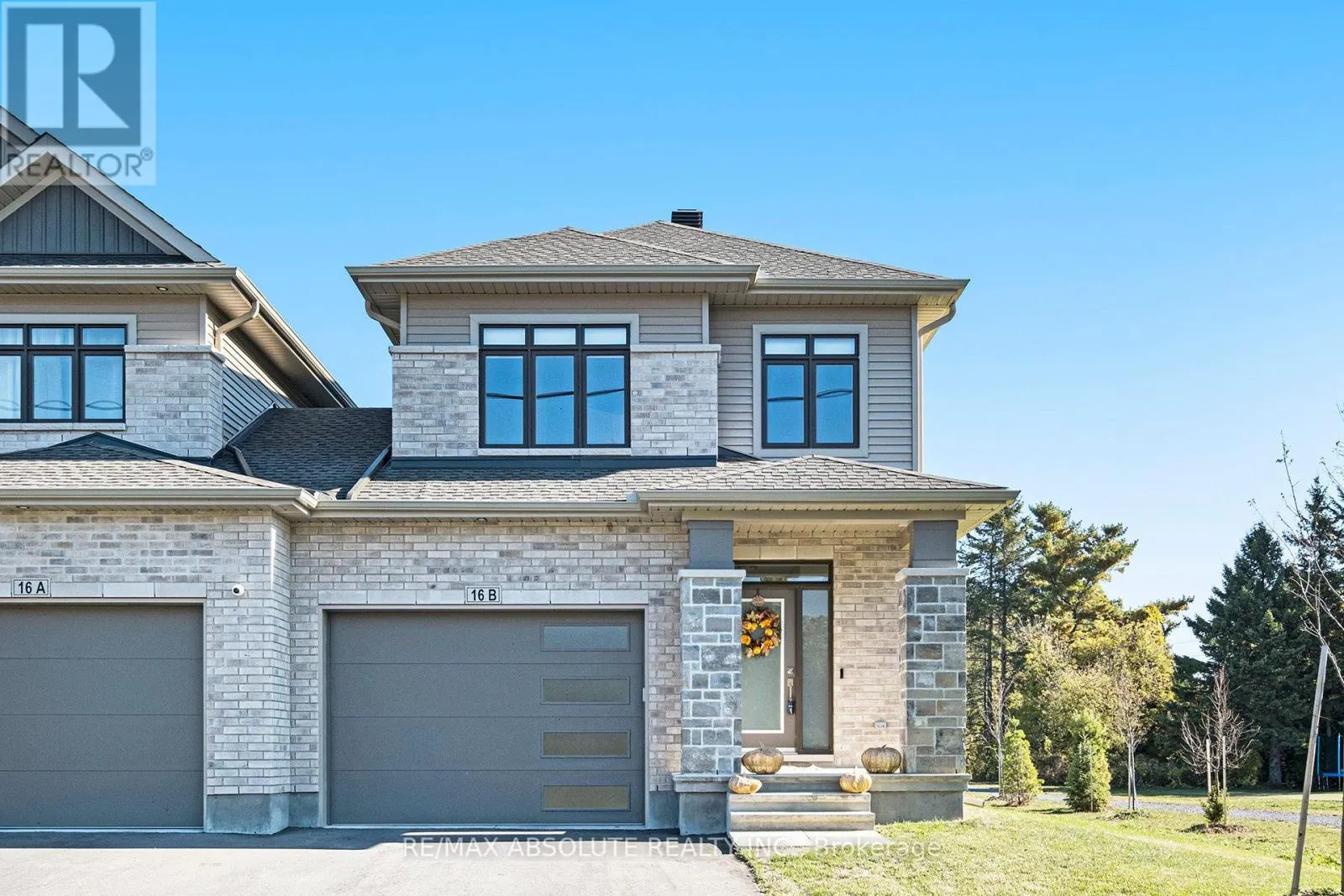 16B COCKBURN STREET