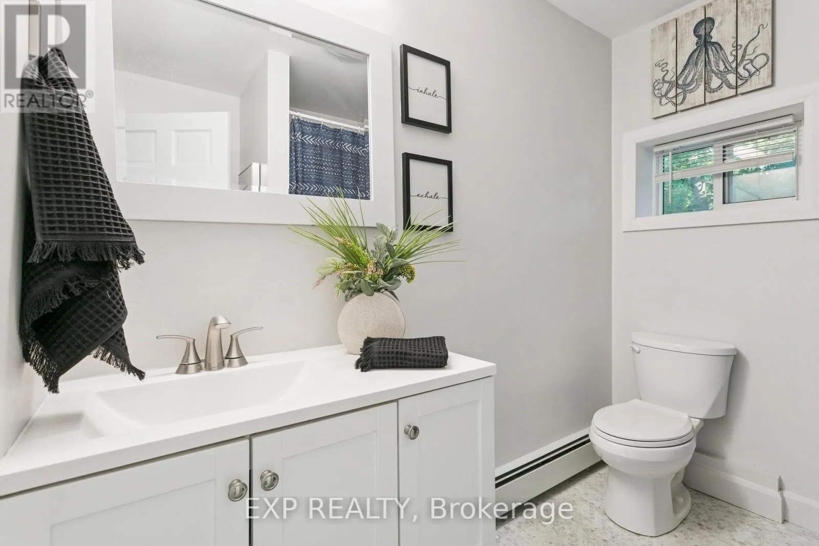 132 QUEEN STREET W