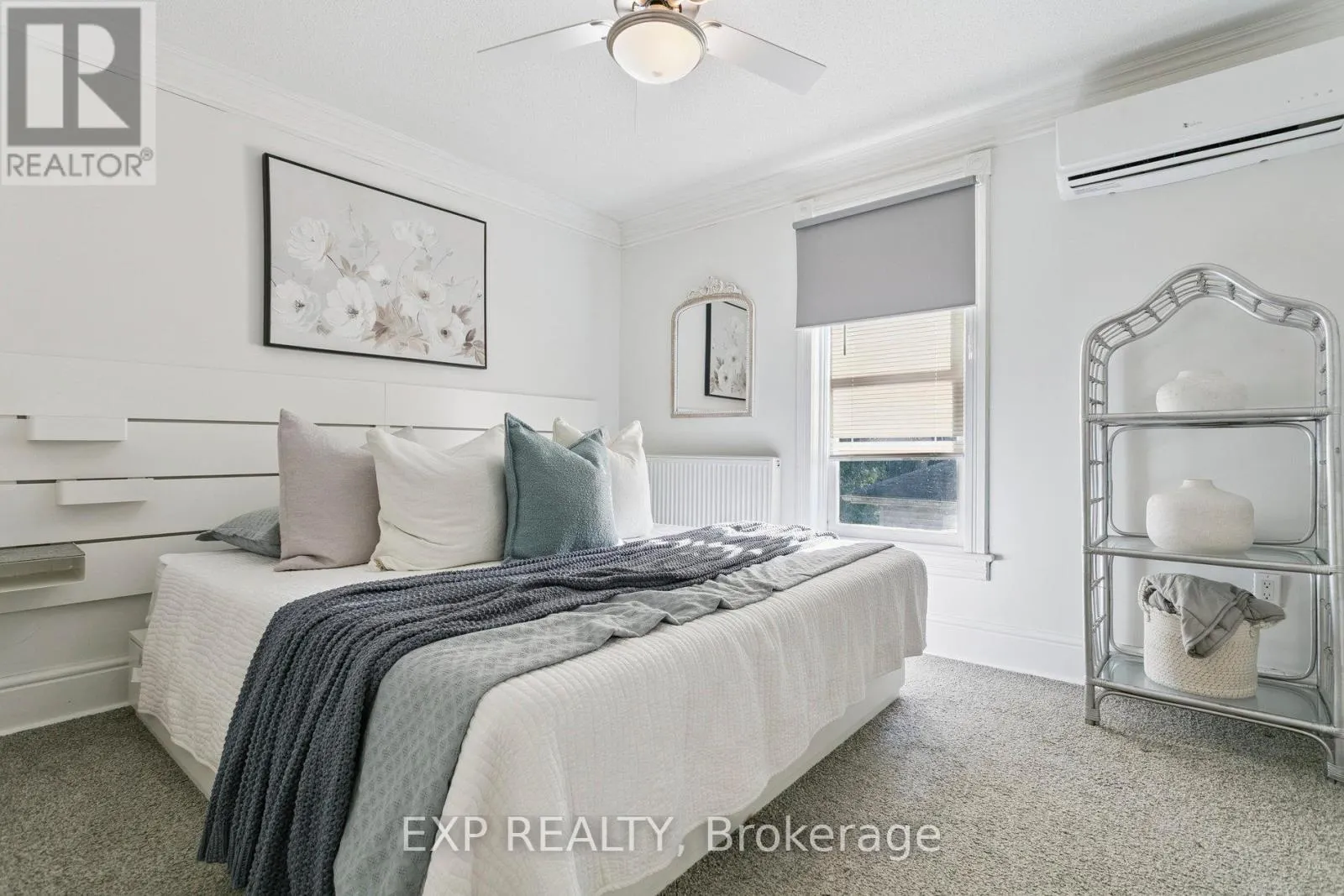 132 QUEEN STREET W