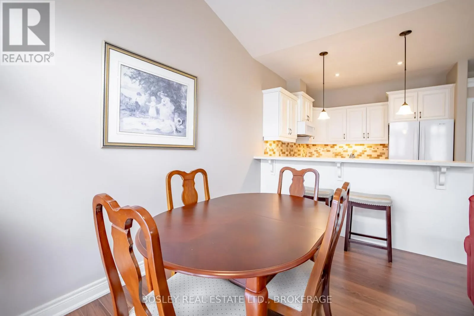 16 - 409 NIAGARA STREET, #16