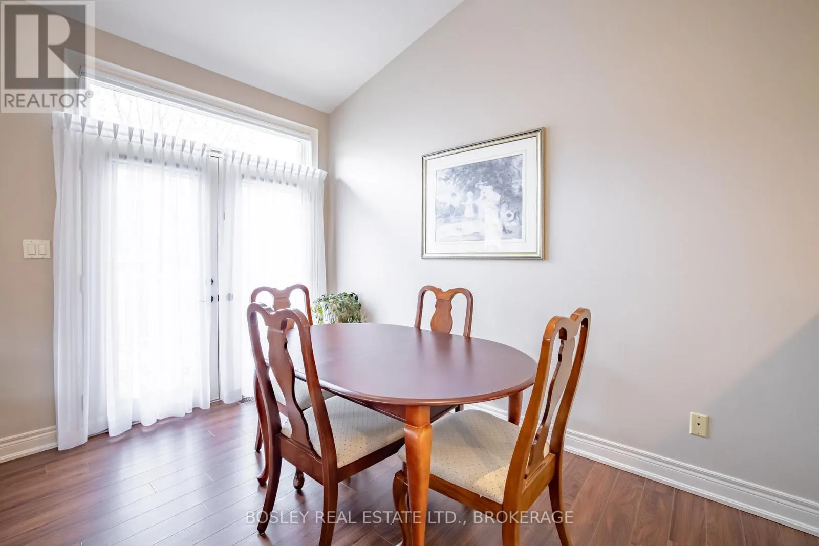 16 - 409 NIAGARA STREET, #16