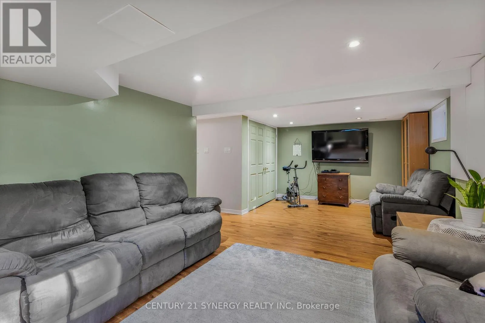 1174 GREYROCK CRESCENT