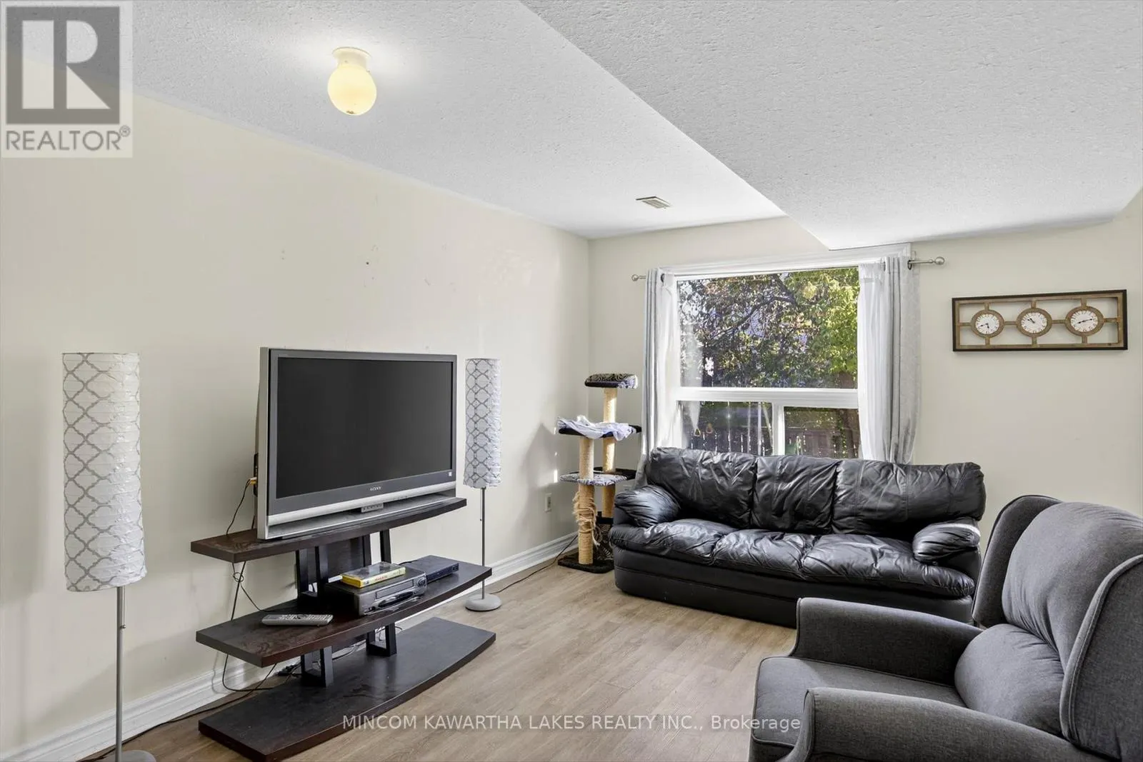 724 TRAILVIEW DRIVE