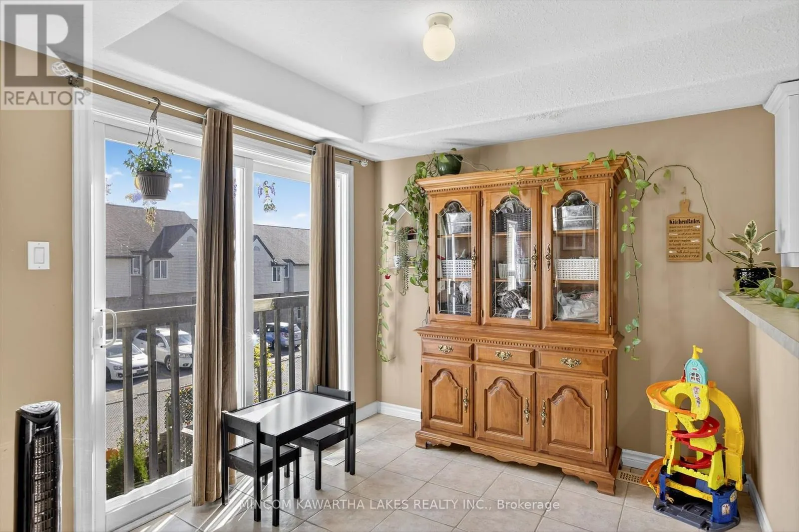 724 TRAILVIEW DRIVE