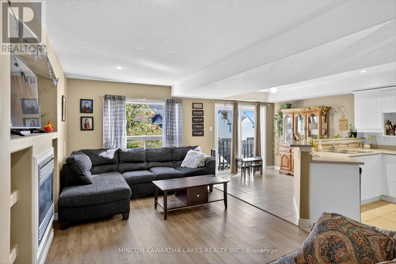 724 TRAILVIEW DRIVE