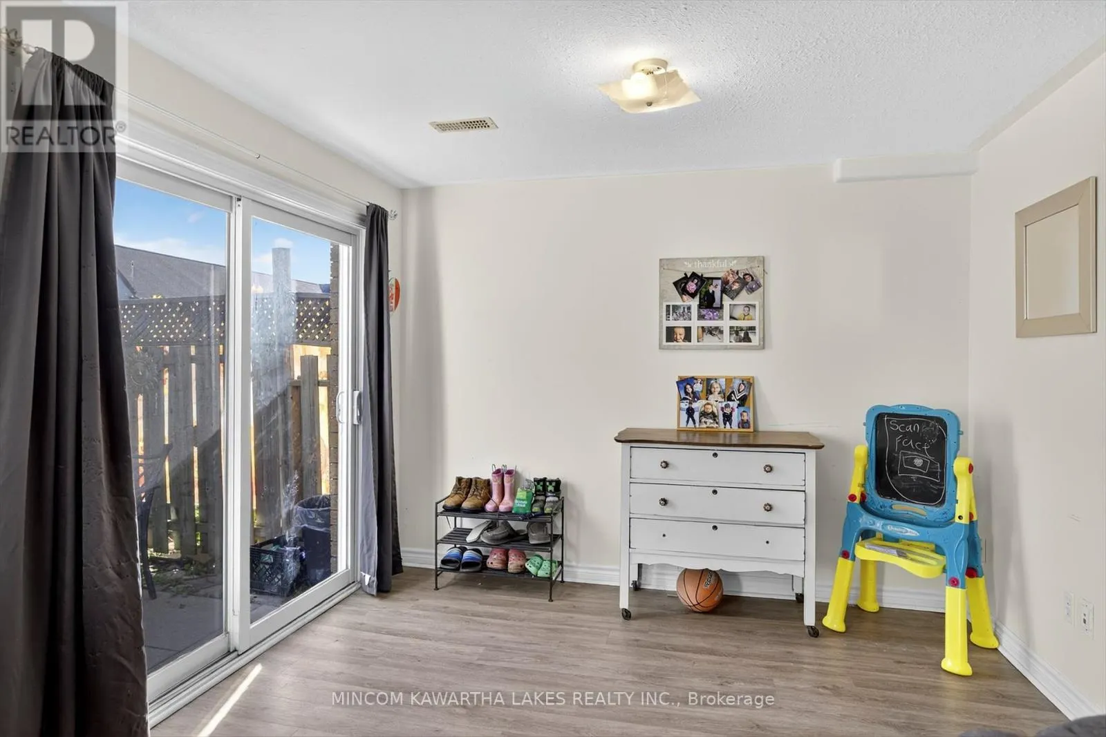 724 TRAILVIEW DRIVE