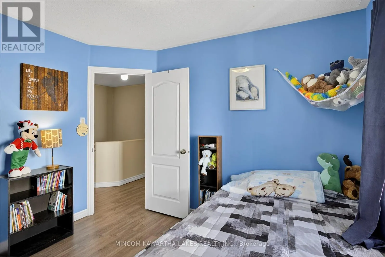 724 TRAILVIEW DRIVE
