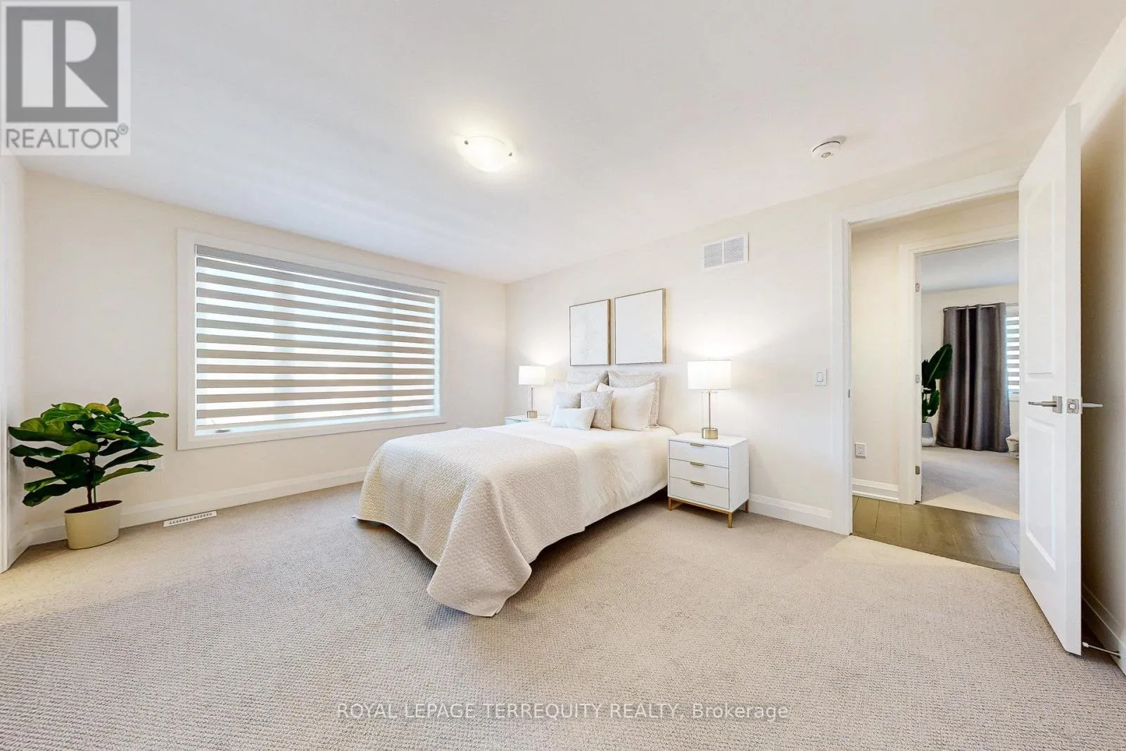 52 LIGHTFEATHER PLACE