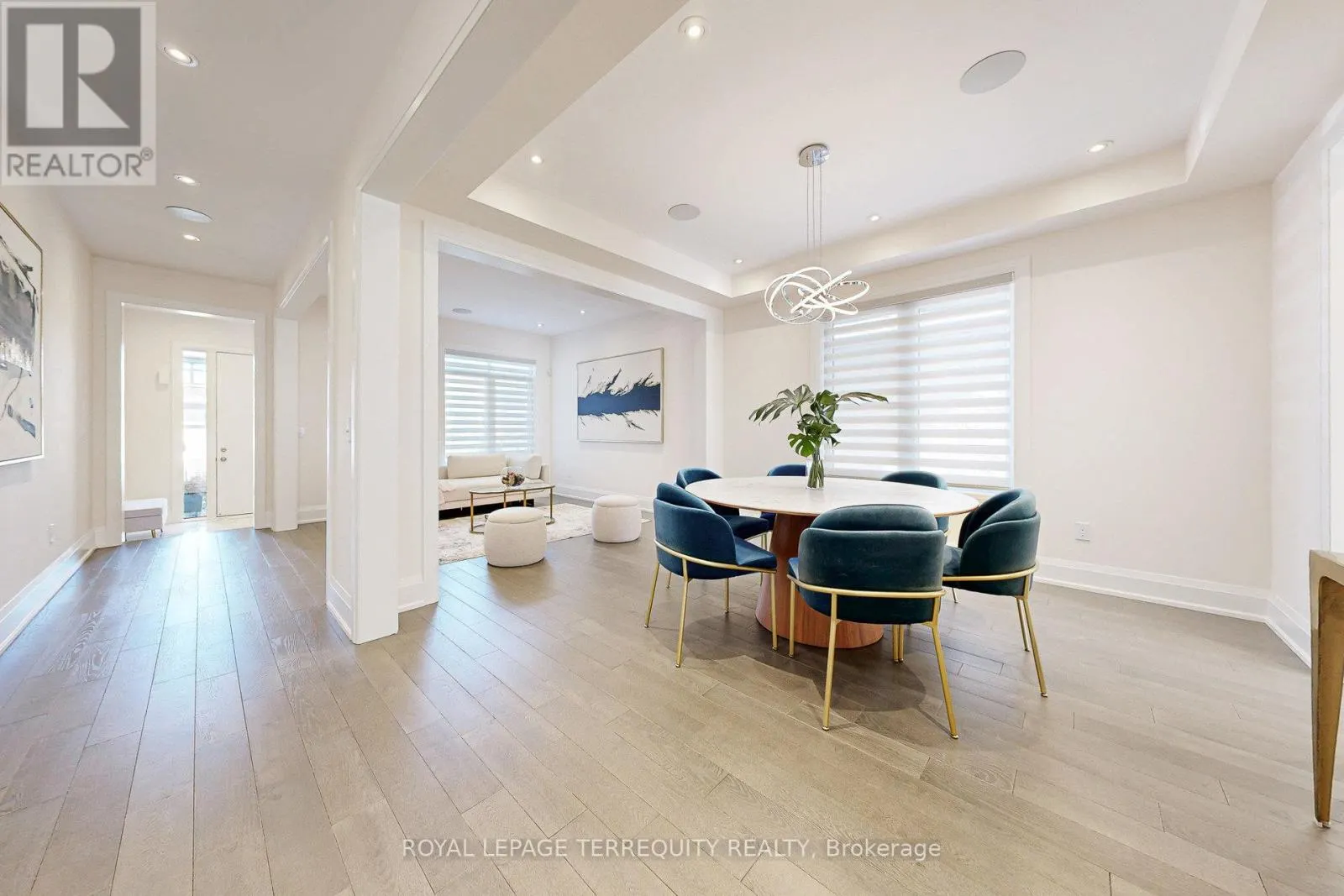 52 LIGHTFEATHER PLACE