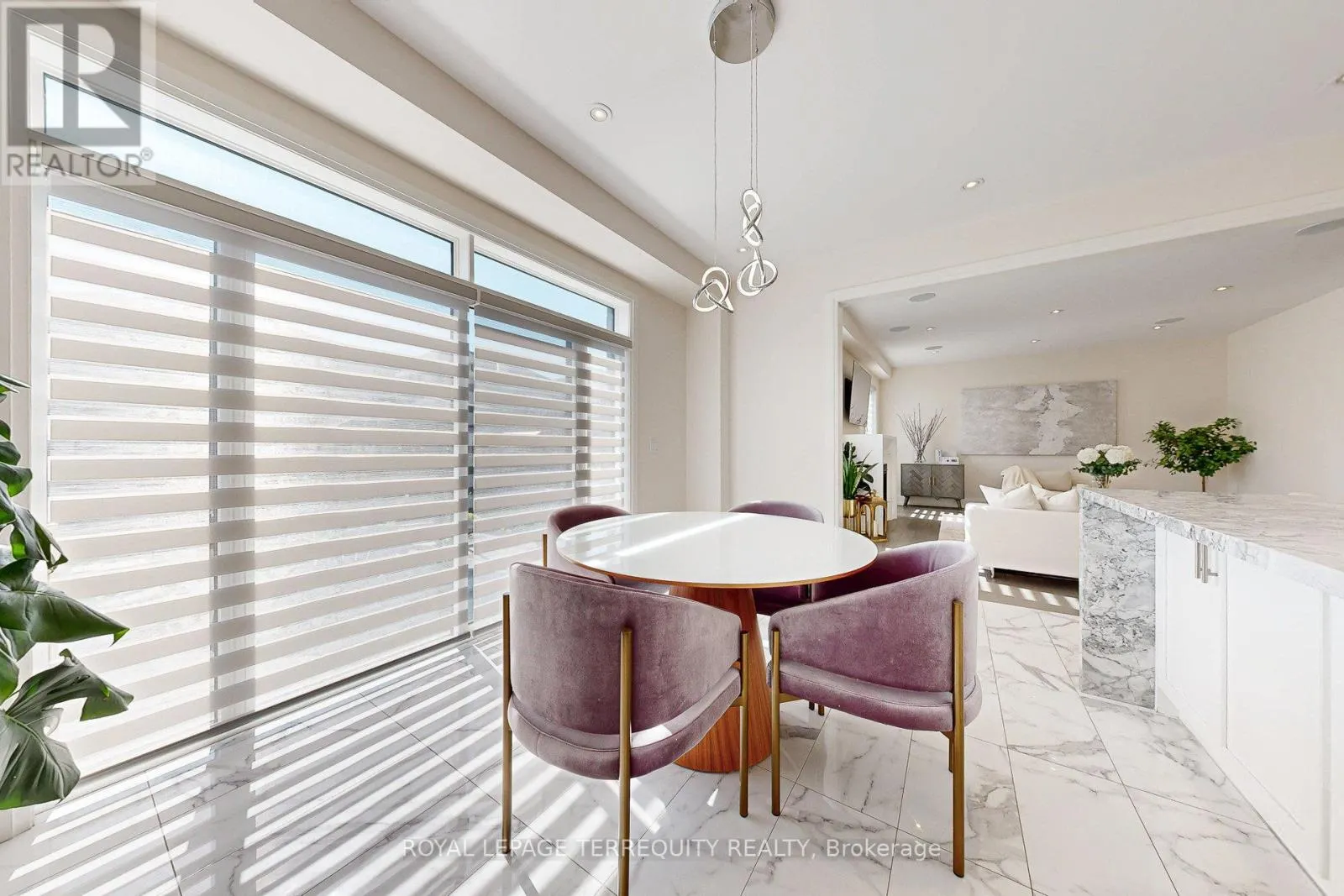 52 LIGHTFEATHER PLACE