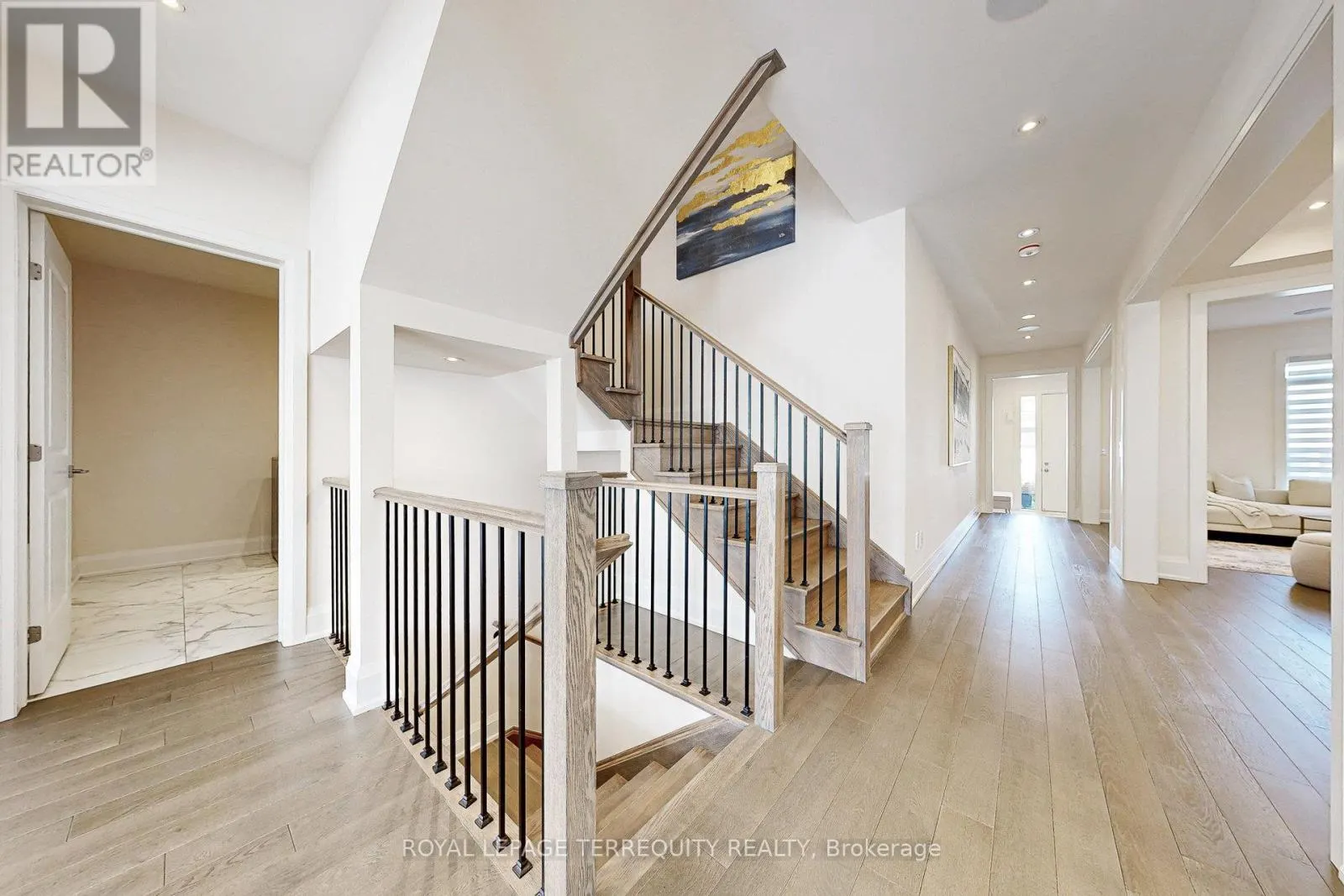 52 LIGHTFEATHER PLACE