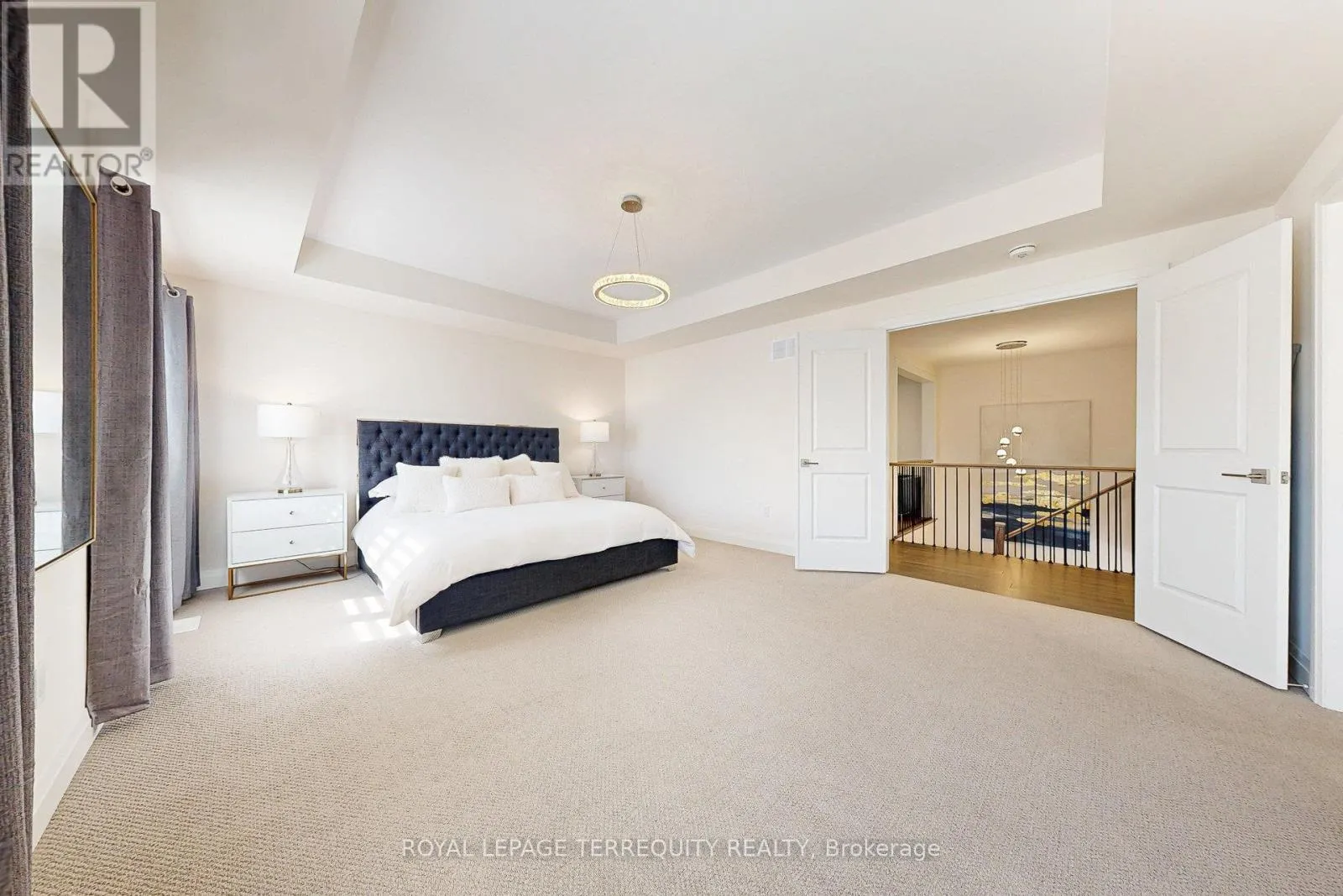 52 LIGHTFEATHER PLACE
