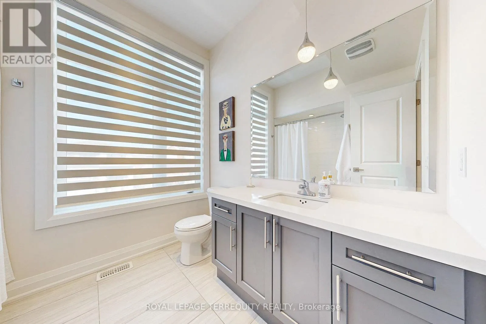 52 LIGHTFEATHER PLACE