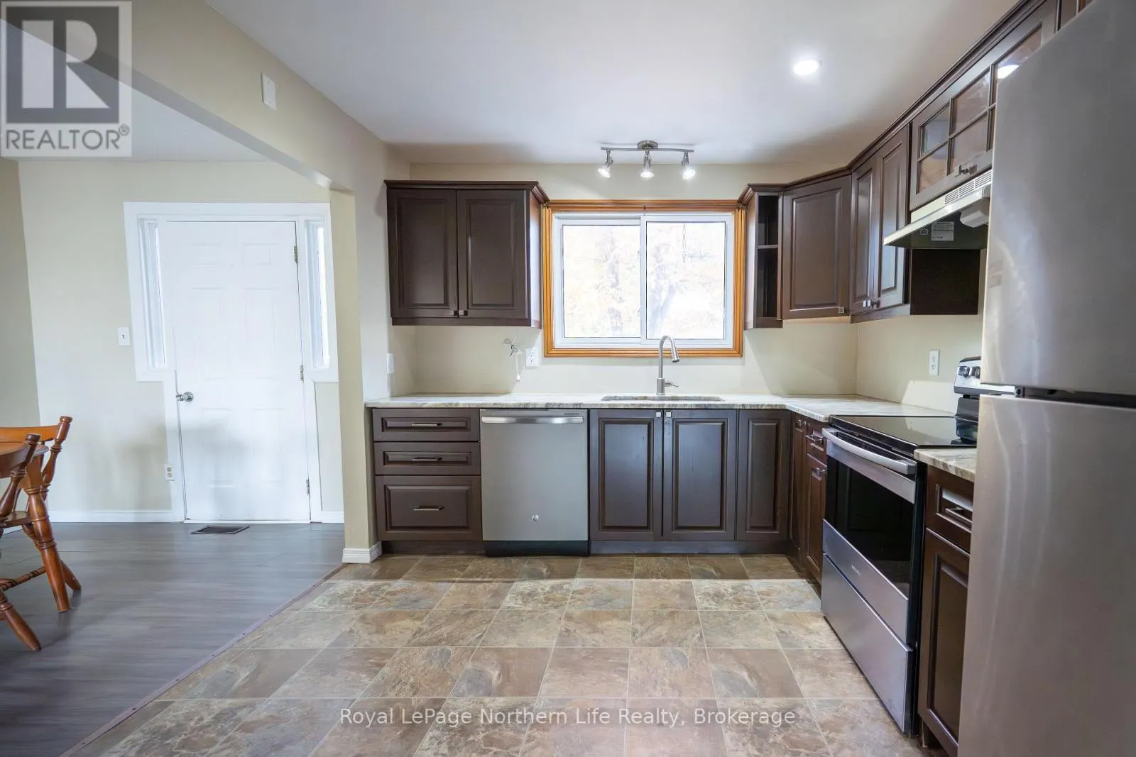 224 LAKE HEIGHTS ROAD