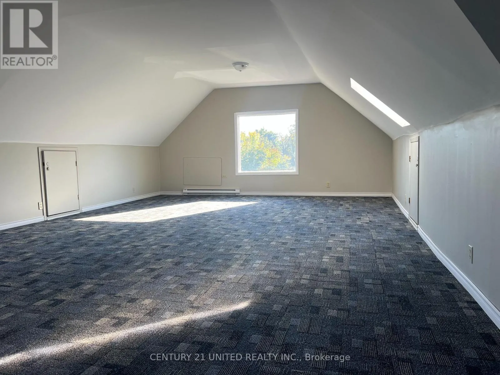 UPPER - 858 WARD STREET, #UPPER