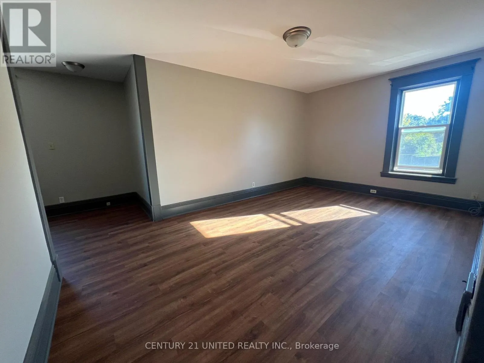 UPPER - 858 WARD STREET, #UPPER