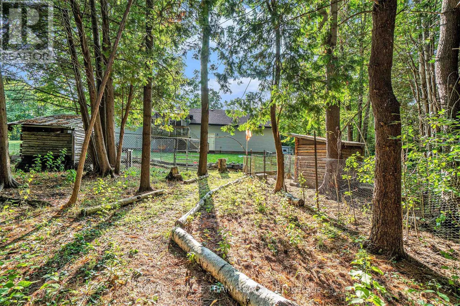 2025 RICHMOND ROAD