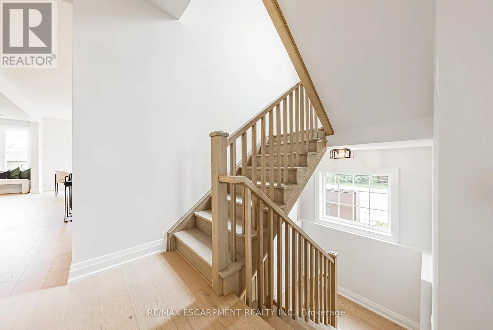 242 KELLOGG AVENUE