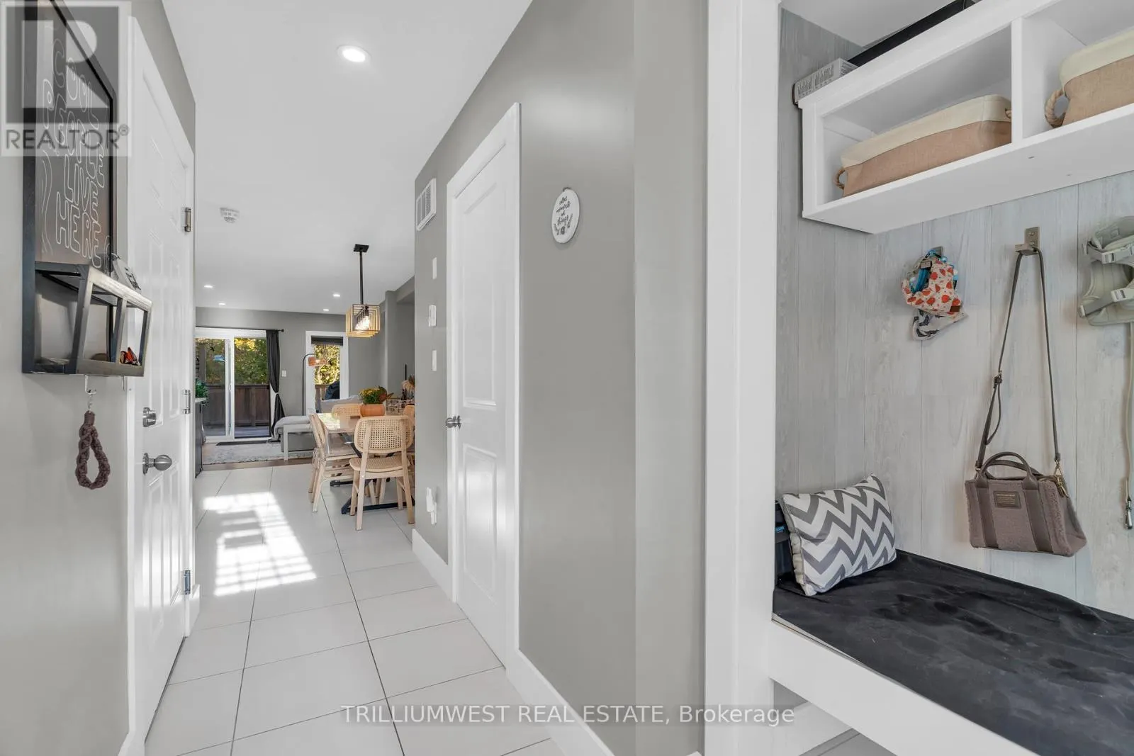 49 MEADOWRIDGE STREET