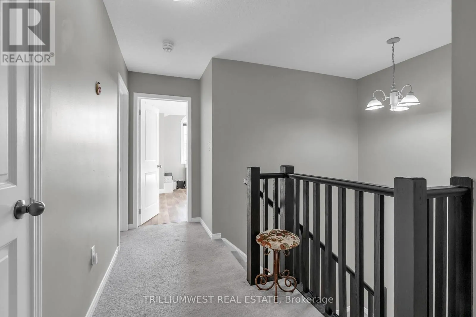 49 MEADOWRIDGE STREET