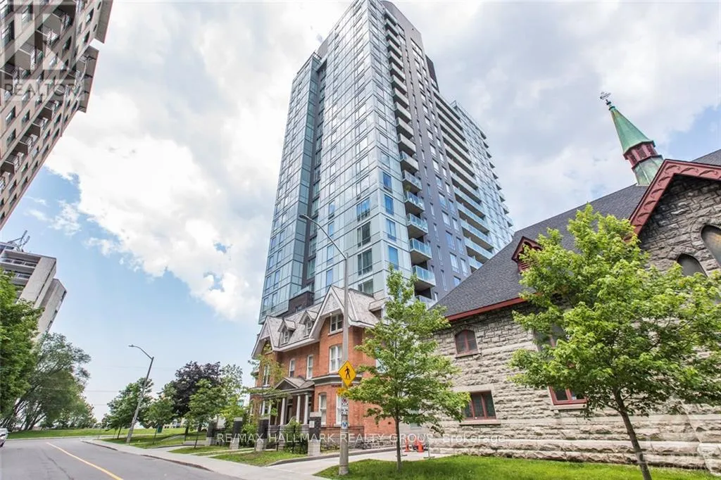 1202 - 428 SPARKS STREET