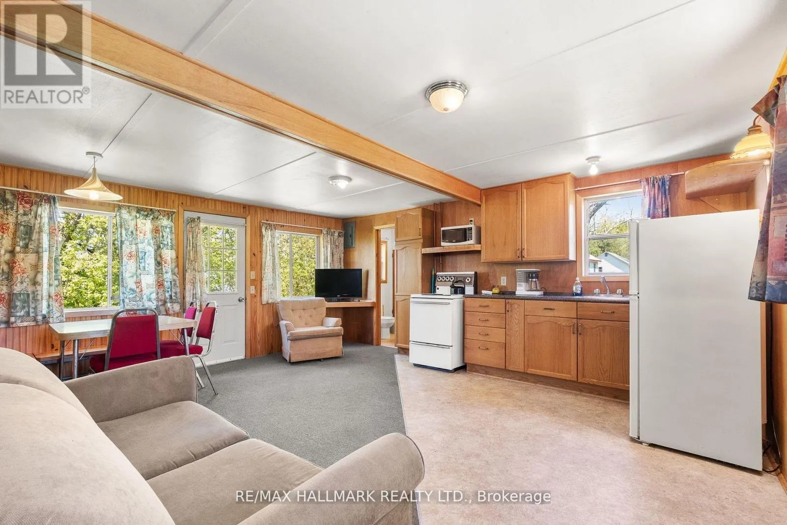 112 - 449 ISLAND VIEW ROAD