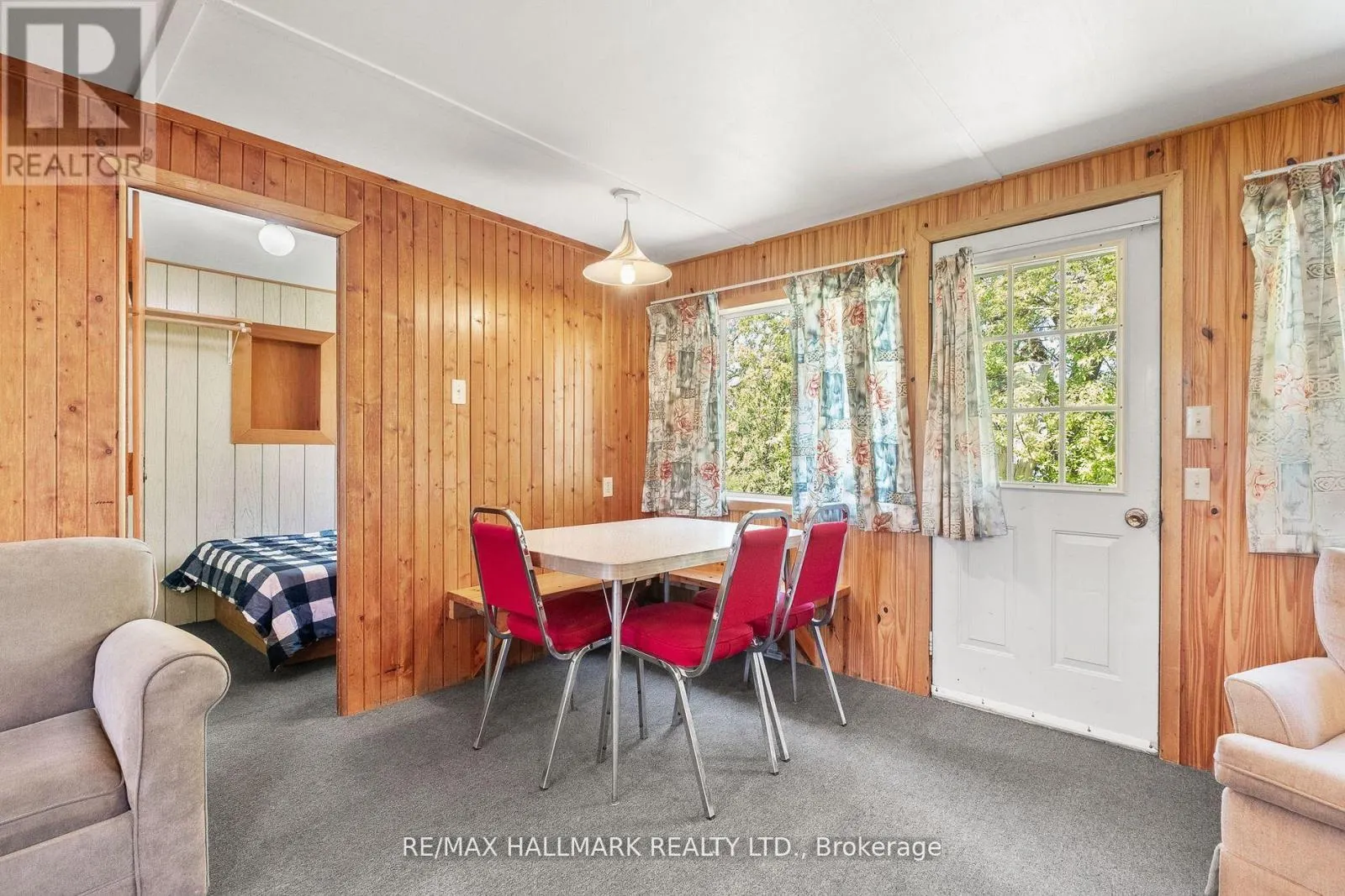 112 - 449 ISLAND VIEW ROAD