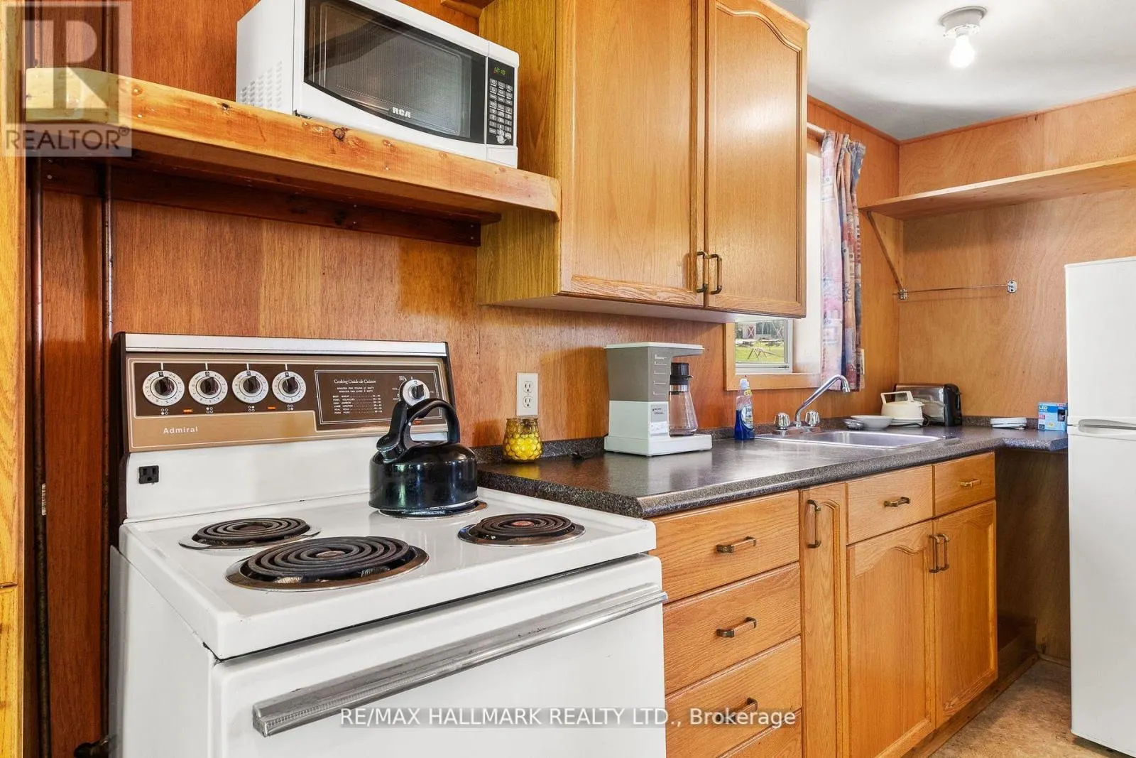 112 - 449 ISLAND VIEW ROAD