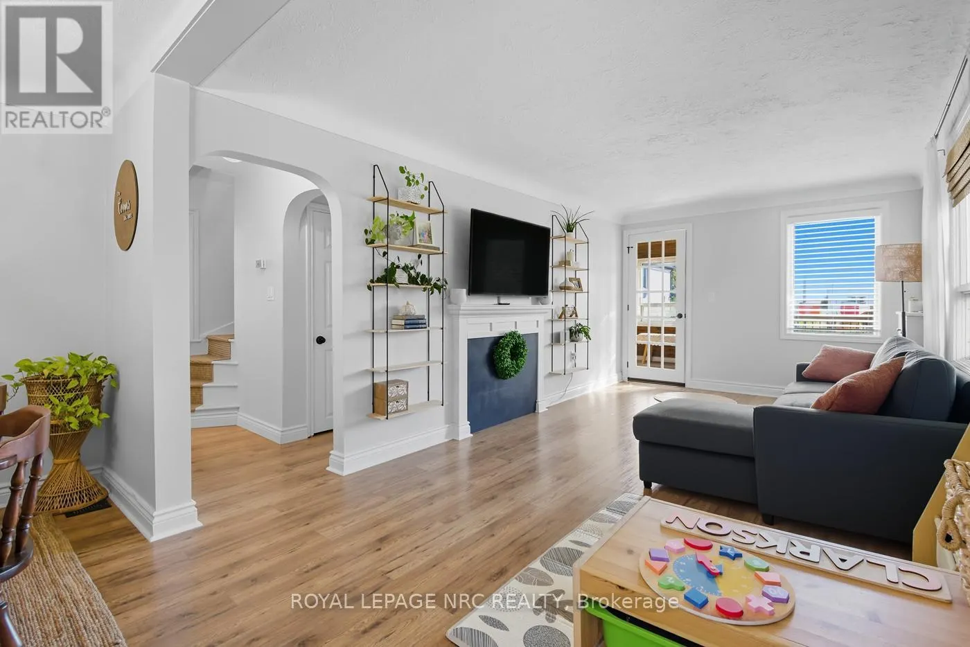 2459 THOMPSON ROAD