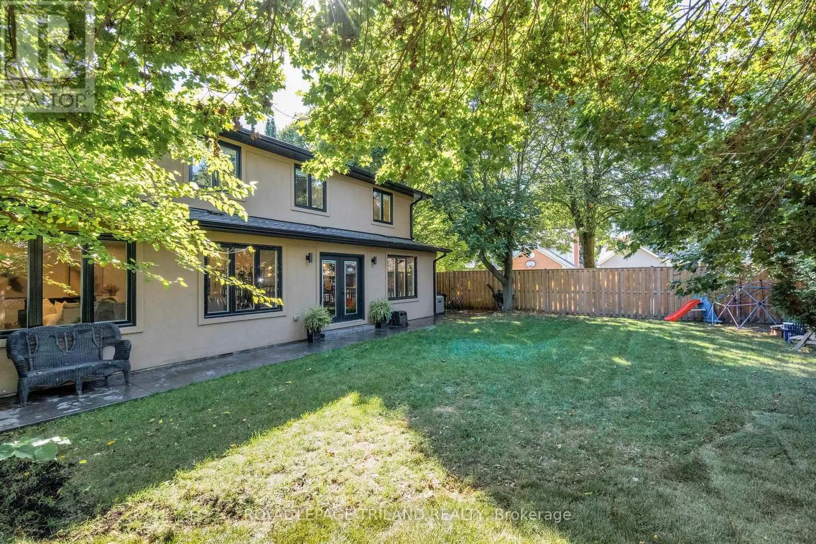 22 WENDY CRESCENT