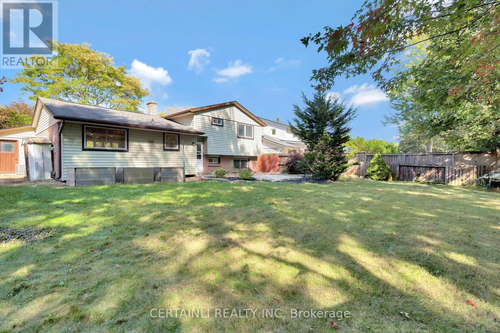 723 BARCLAY ROAD