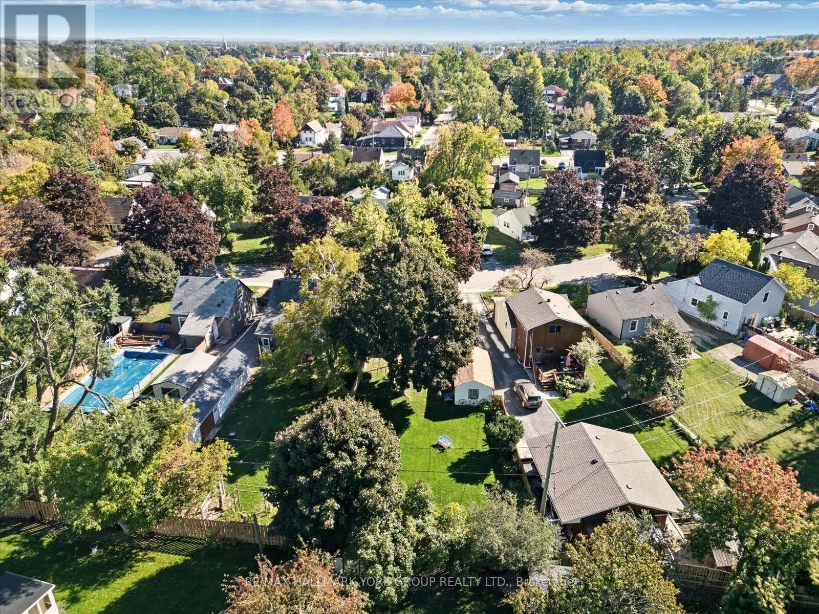 24 CHURCHILL CRESCENT