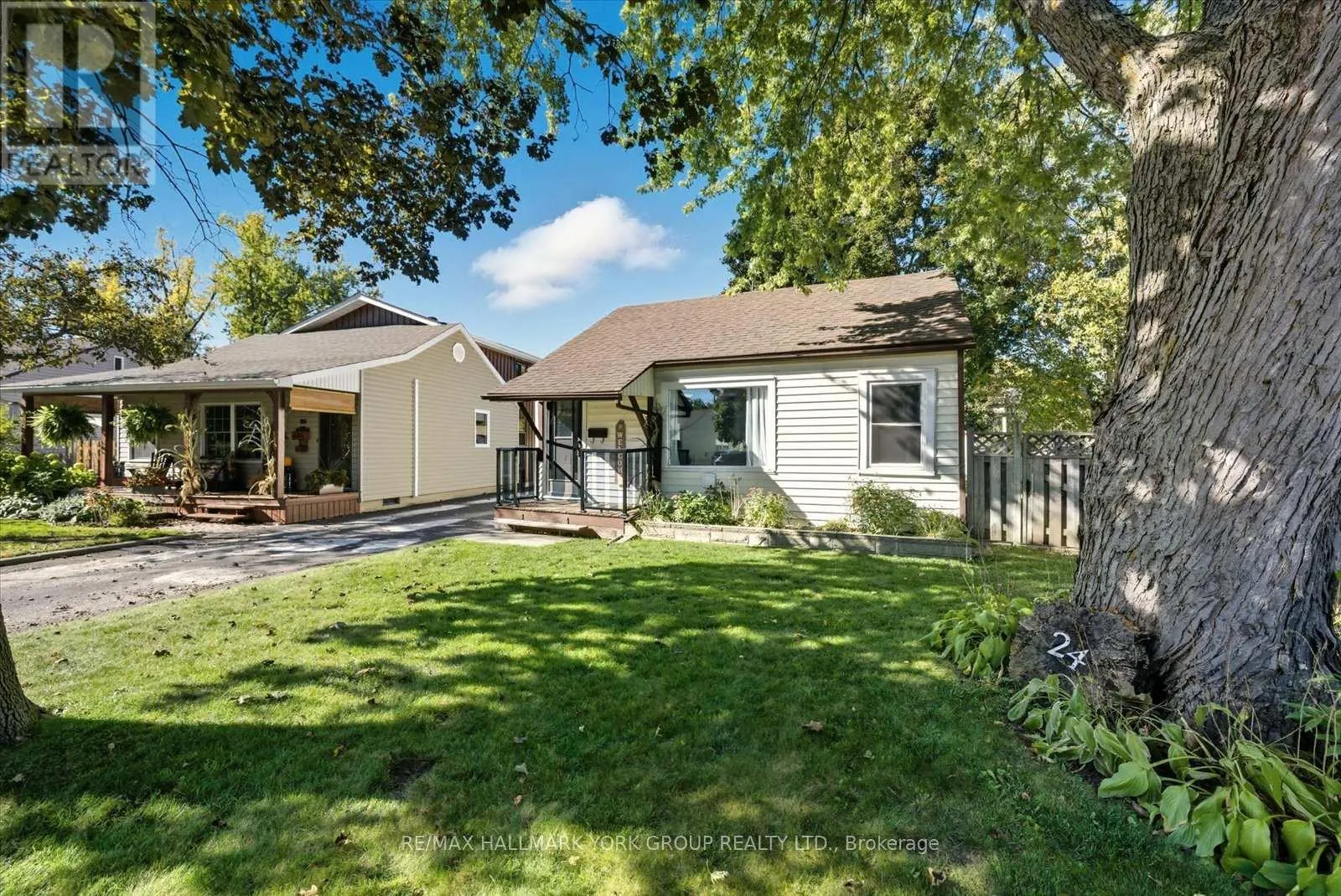 24 CHURCHILL CRESCENT