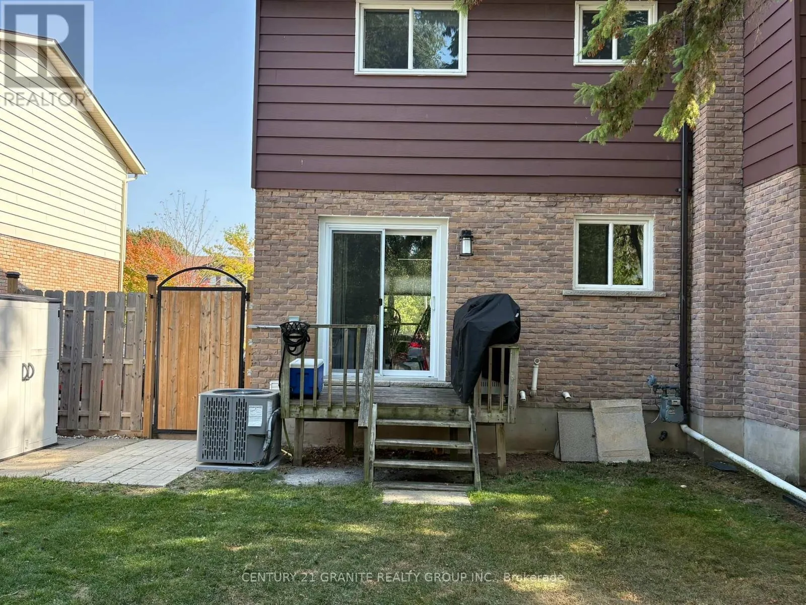 1019 SPRUCEWOOD CRESCENT