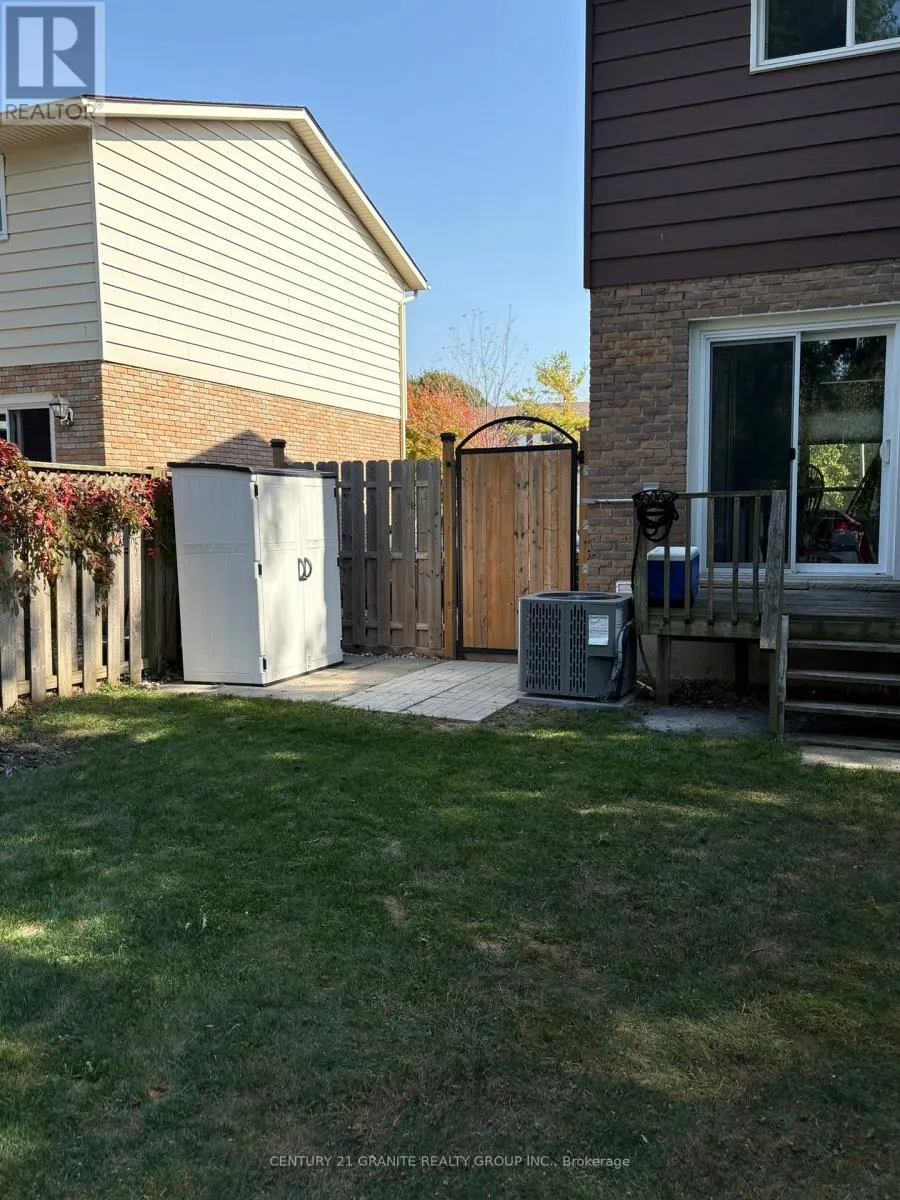 1019 SPRUCEWOOD CRESCENT