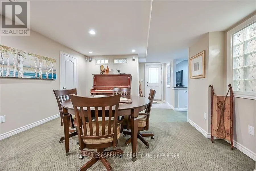 15 PELHAM DRIVE