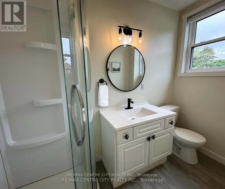 2 - 221 COLBORNE STREET, #2