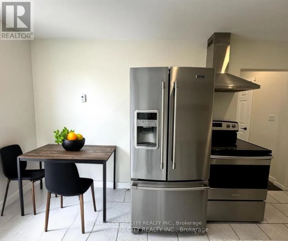 2 - 221 COLBORNE STREET, #2